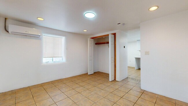 Foto del edificio - 1207 Barelas St SW