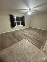 Building Photo - 208 Yetley St