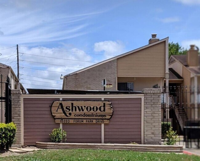 10203 Forum Park Dr Unit 125, Houston, TX 77036 Condo for Rent in