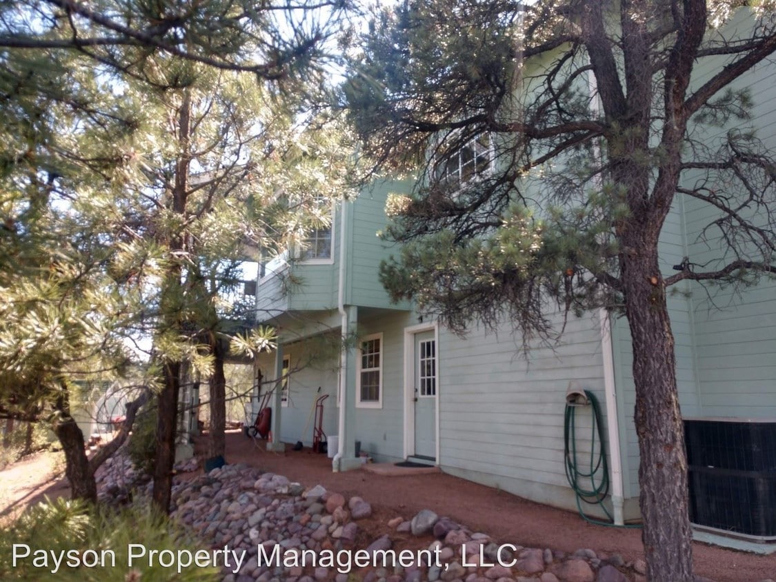 Primary Photo - 3 br, 2 bath House - 1414 E. CEDAR LN.