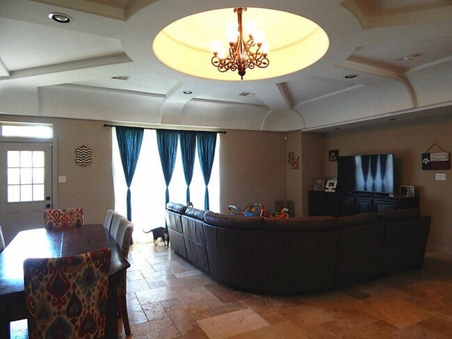 Foto del edificio - 513 Cactus Drive