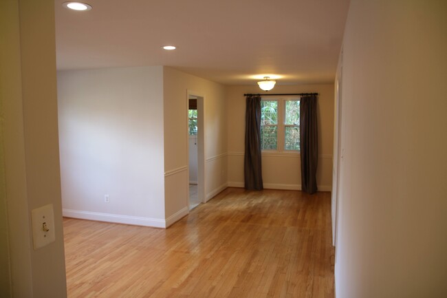 Dining Room - 723 21st St S