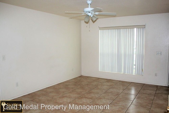 Building Photo - 4302 Sylvia Dr