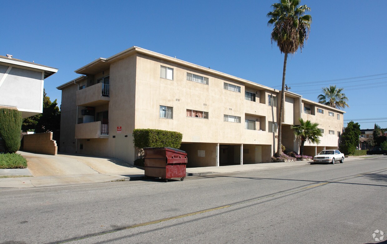 Building Photo - 1025 E Lomita Ave