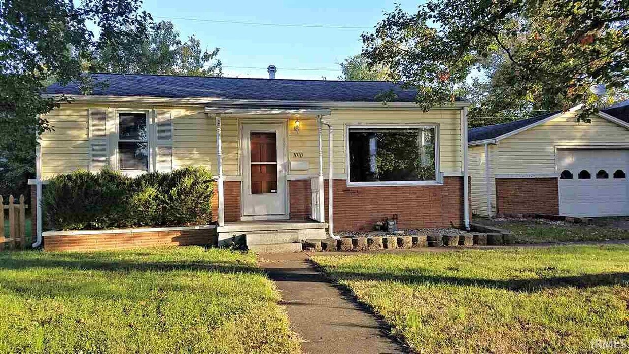 Primary Photo - 1010 E Olmstead Ave
