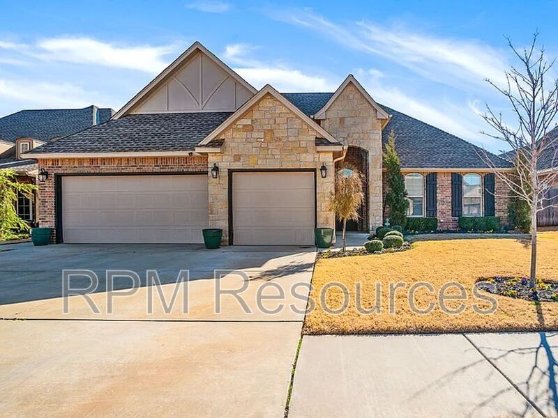 Foto principal - 312 NW 155th St