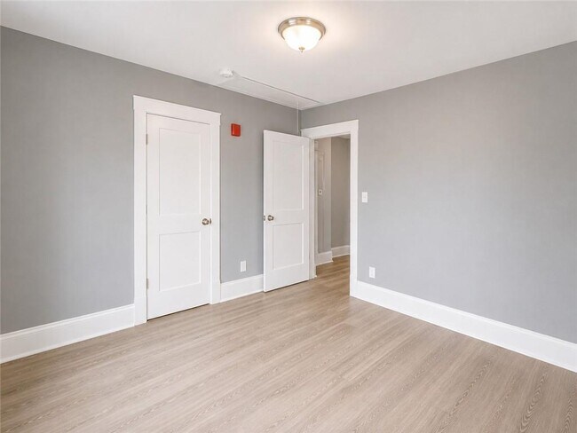 Foto del edificio - 1003 Atwells Ave
