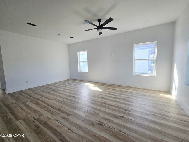 Foto del edificio - 9428 Starfish Ave