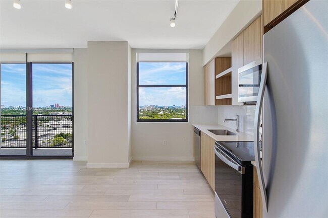 Foto del edificio - 555 NE 8th St