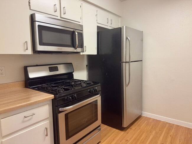 Foto del edificio - Duplex Blocks from Downtown and Town Lake