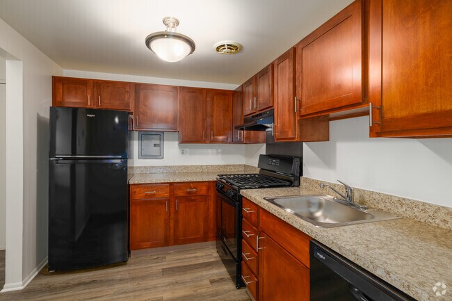 1 dormitorio, 1 baño con estudio - 813 pies cuadrados - Cocina - Heatherwood Apartments