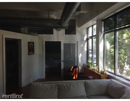 Foto del edificio - 1200 Washington St