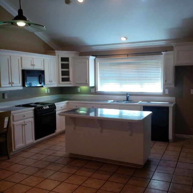 Building Photo - 123 Cane Ridge Cir