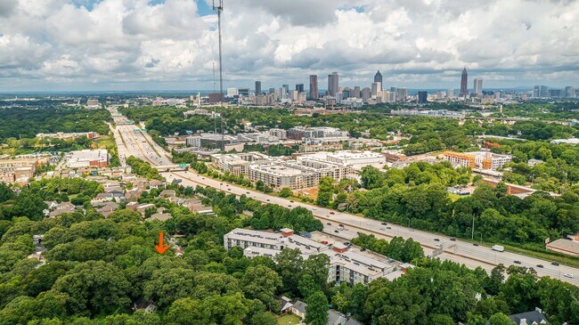 Foto del edificio - 1043 Faith Ave SE