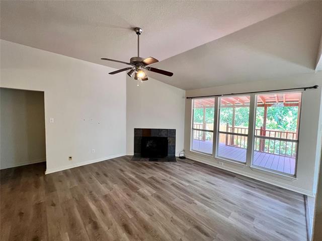 Foto del edificio - 4324 Stone Hollow Way