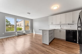 Building Photo - 20 Canfield St
