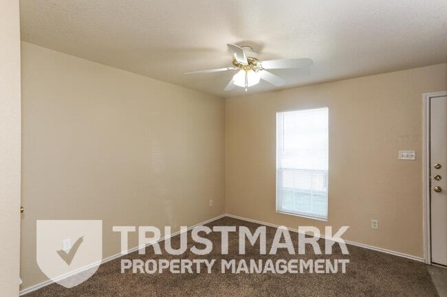 Building Photo - 4403 Abigail Dr