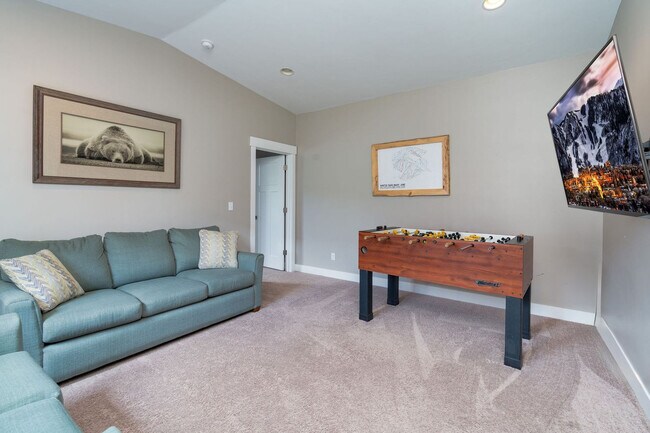 Foto del edificio - 278 Mountain Willow Dr