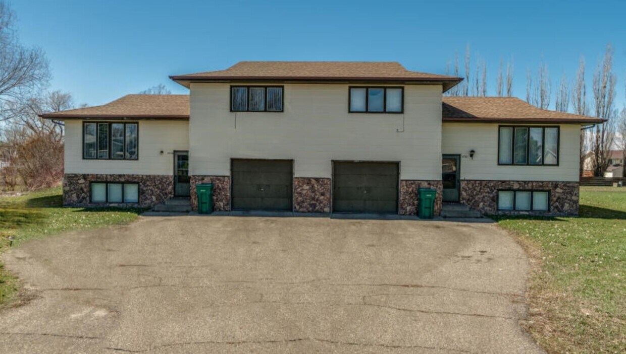 3730 W Regent Dr, Bismarck, ND 58504 Townhome Rentals in Bismarck ND