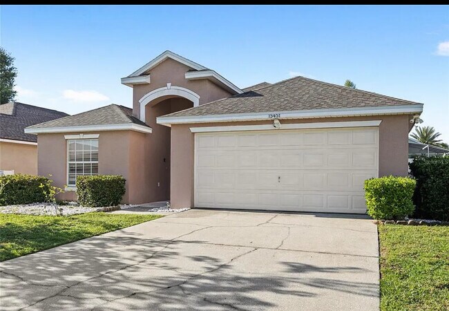Building Photo - 15451 Markham Dr