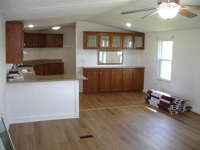 Foto del edificio - 4201 Wells Dr