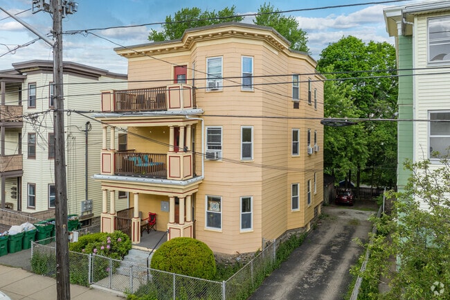 Building Photo - 292 Boston Ave