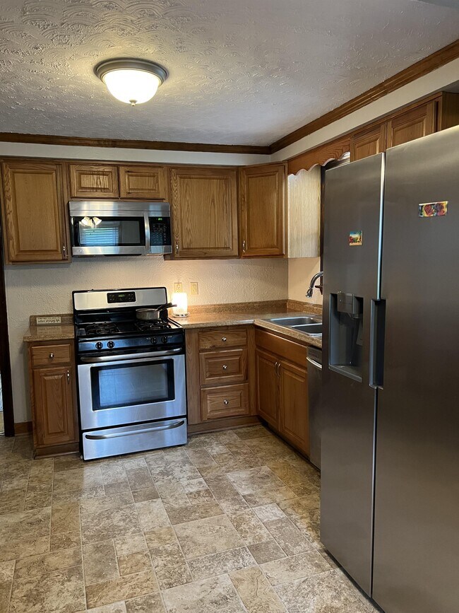 703 Nordeen Dr, West Mifflin, PA 15122 House Rental in West Mifflin