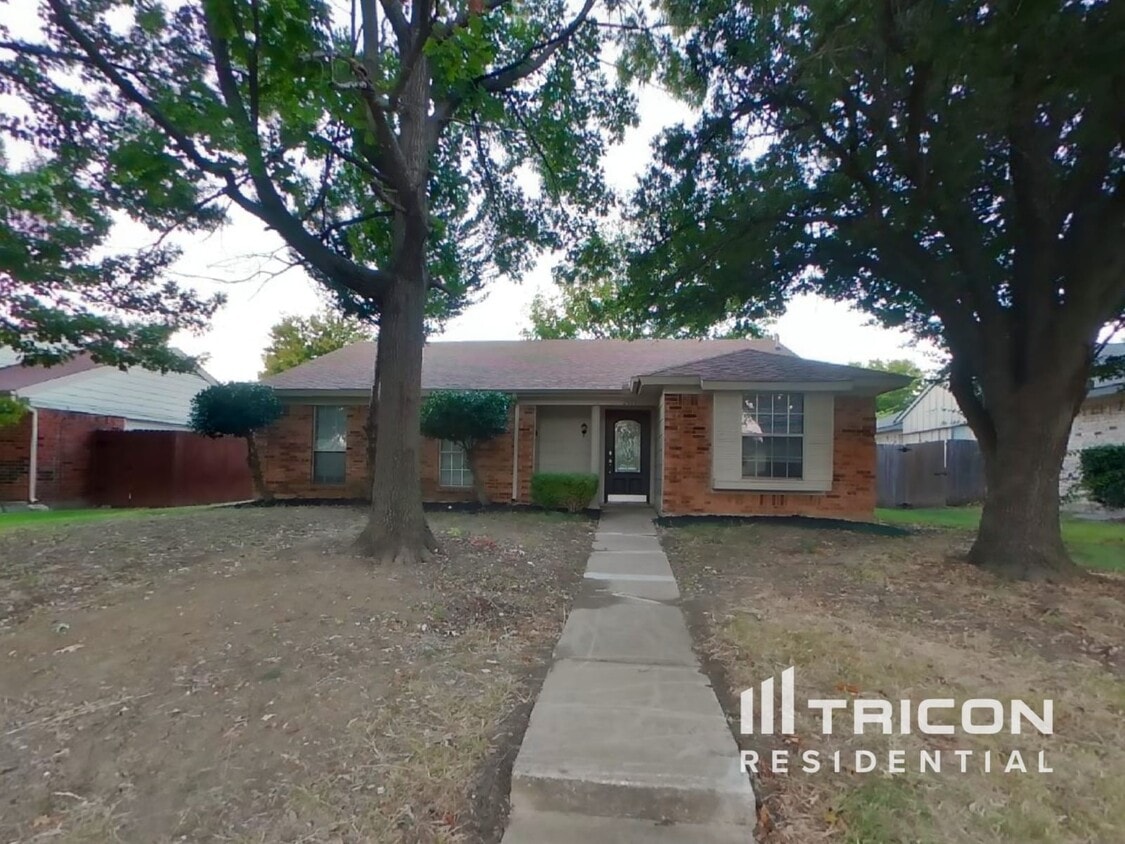 Primary Photo - 2417 Highmont Dr