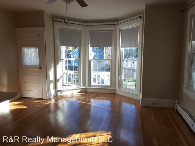 Building Photo - 2 br, 2 bath House - 36 Pleasant Street