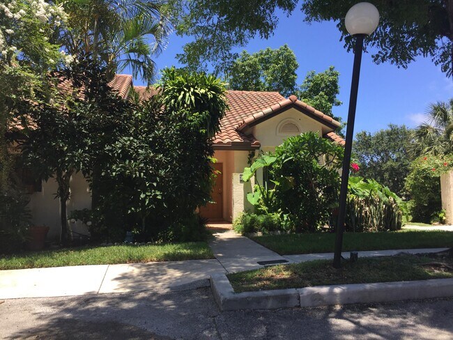Foto del edificio - 3074 Inglewood Terrace