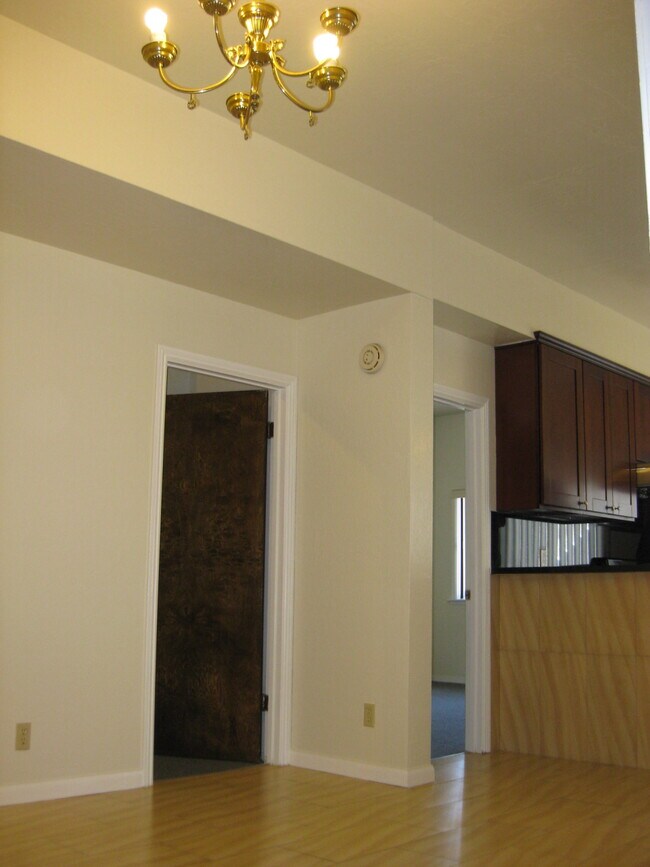 Building Photo - 1470 12th Ave