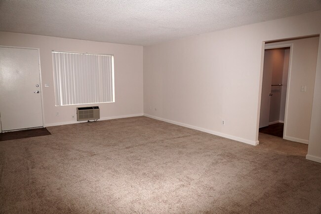 Building Photo - 441 Dominguez Way