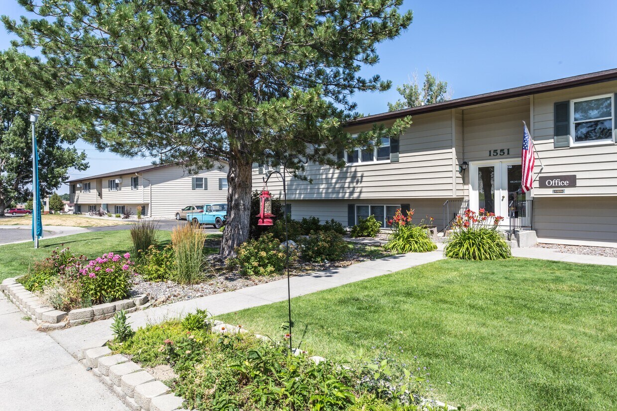 Castlerock Apartment Homes Apartments 1551 Nottingham Pl Billings, MT