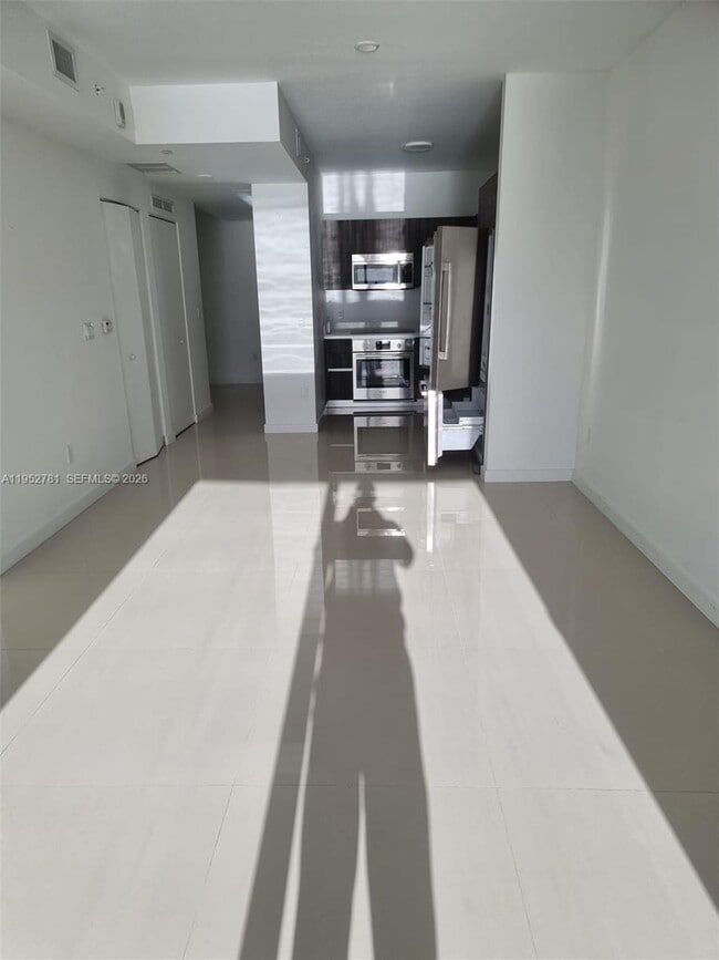 Foto del edificio - 488 NE 18th St