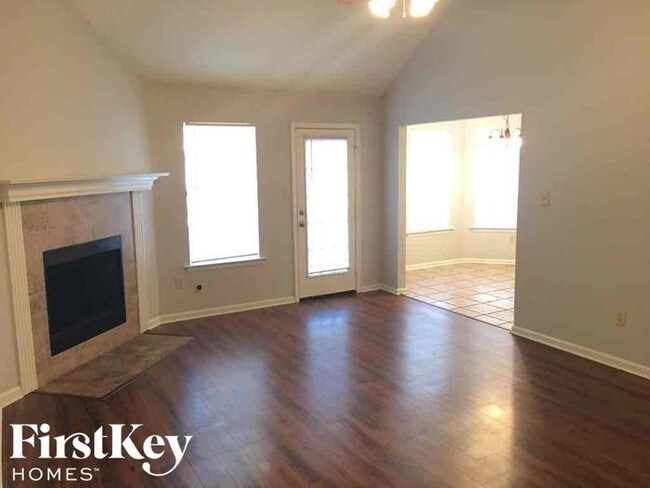 Foto del edificio - 2860 Hidden Creek Cove