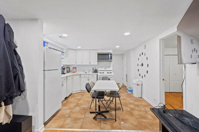 Foto del edificio - 5230 S Lockwood Ave