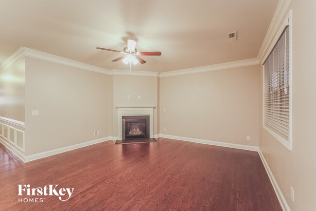 Foto del edificio - 124 Ridgemont Ln