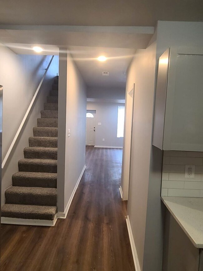 Foto del edificio - 2 Beds 3 Baths | $1650 | 538 McMechen St B...