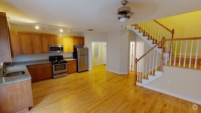 Building Photo - 3027 Park Ave