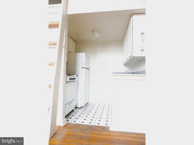 Building Photo - 409-15 S 11th St