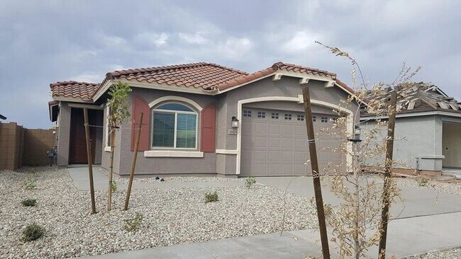 Foto del edificio - Gorgeous New 4 bedroom/2 Bath Open Concept