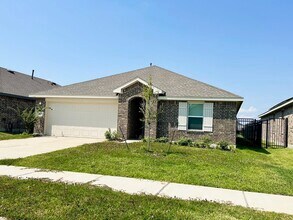 Building Photo - 4985 Almond Ter Dr