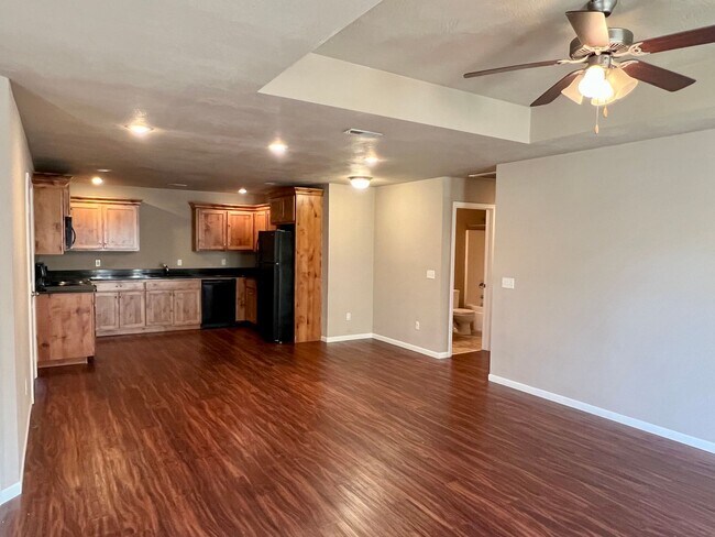 Building Photo - NEW LUXURY DUPLEX in the sought-after Deer...