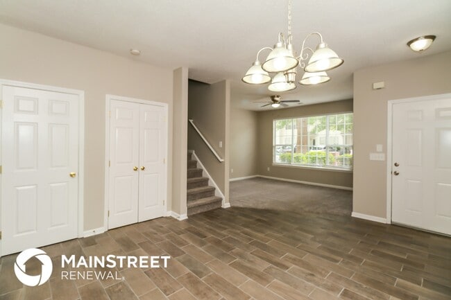 Building Photo - 2460 Brianna Dr