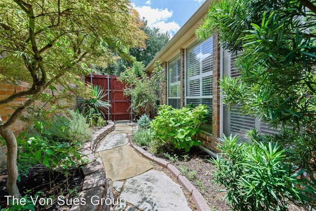 Building Photo - 3 br, 2.5 bath House - 4117 Stanton Boulevard