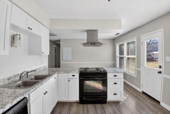 Building Photo - 3BR House in Jacksonville