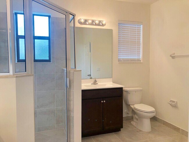 Building Photo - 6145 Bangalow Dr