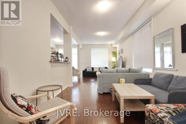 Building Photo - 3118 Cabano Crescent