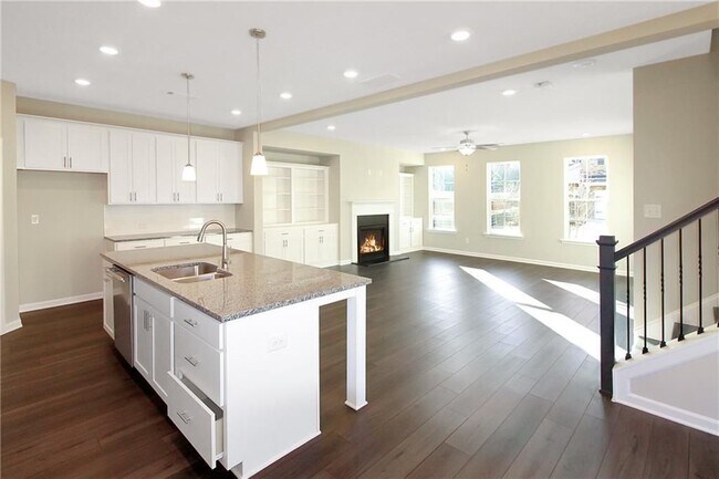 Building Photo - 4266 Waxwing St