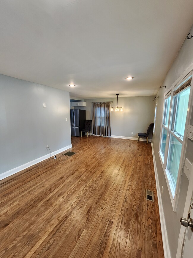 Foto del edificio - 1377 Avon Ave SW